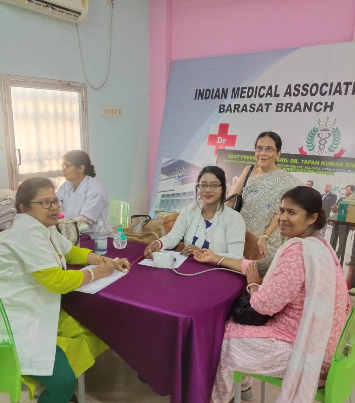 Friends turned up together — one donating, one cheering from the next bed. — Guma blood donation camp