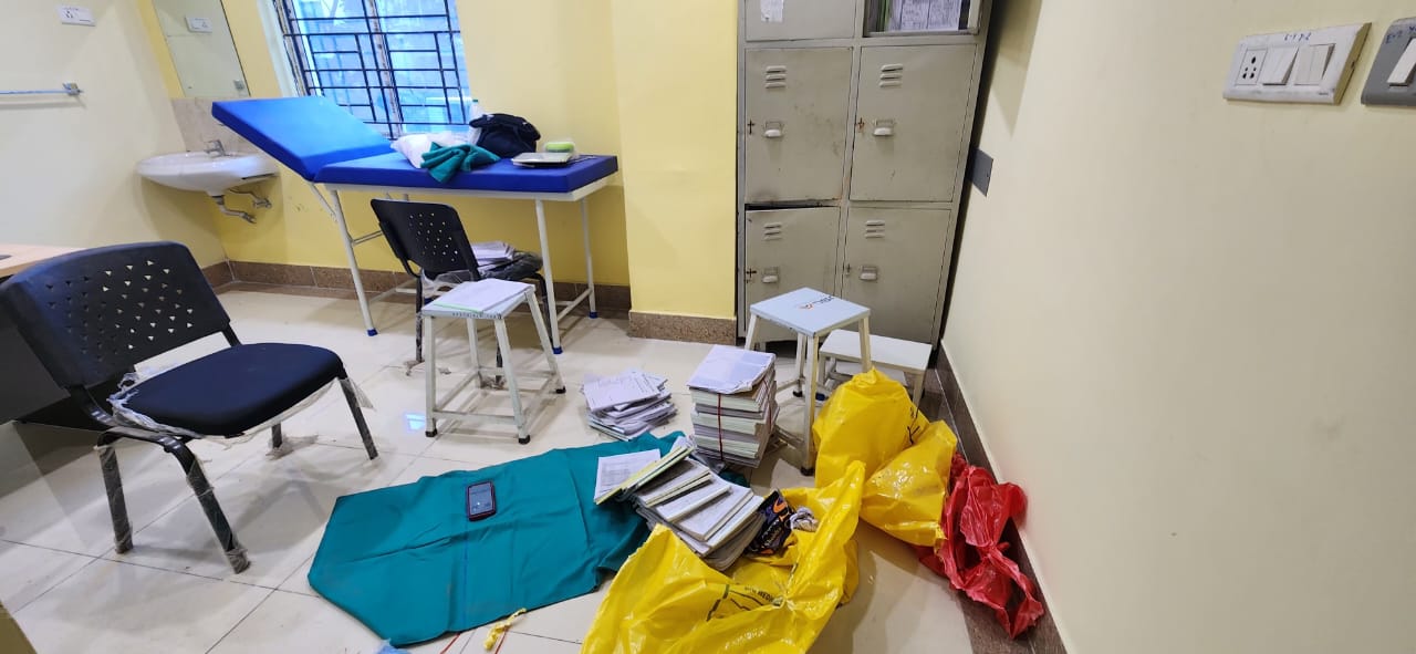 Friends turned up together — one donating, one cheering from the next bed. — Bira blood donation camp